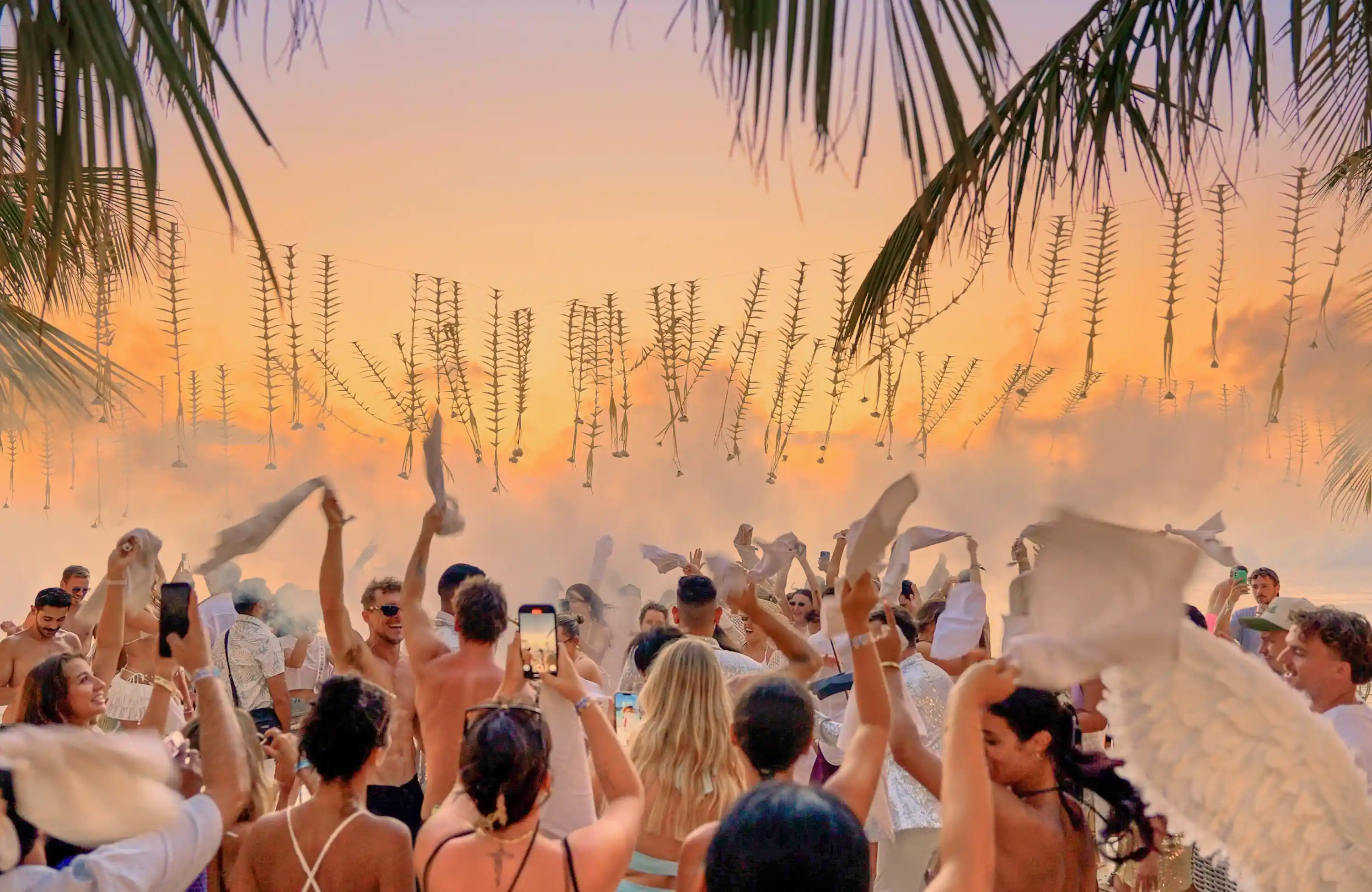 SUNSET PARTIES IN ULUWATU